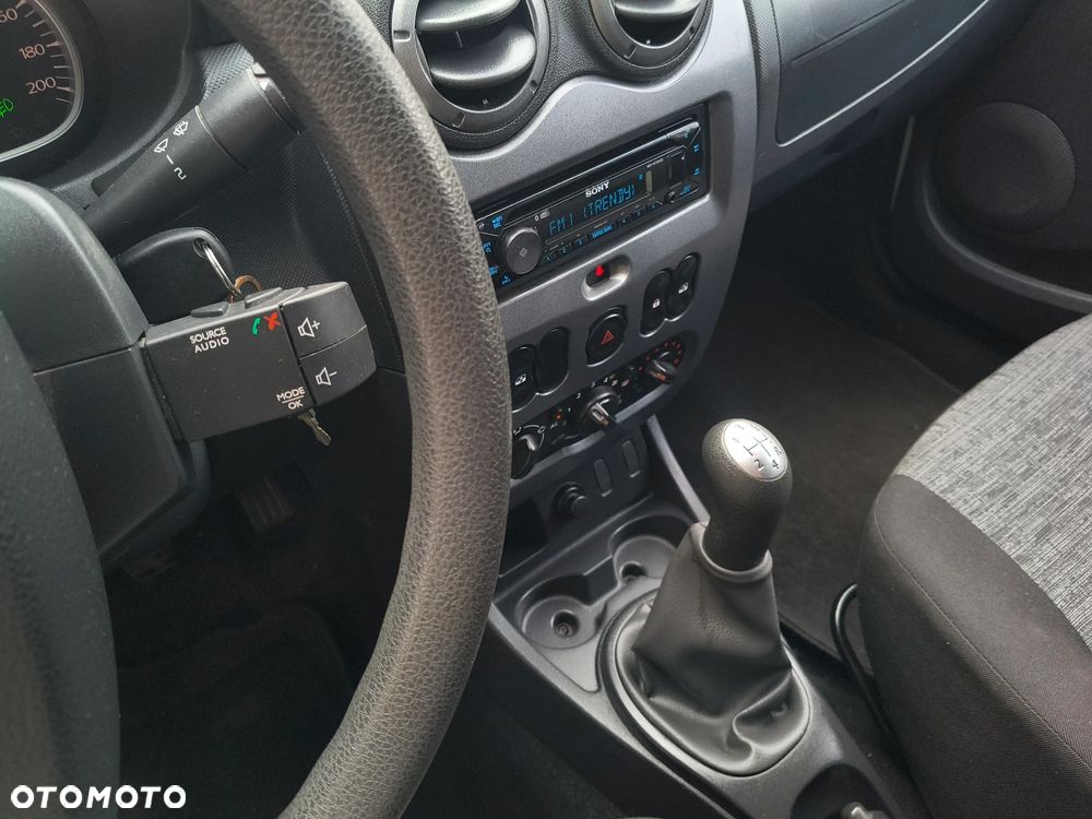 Dacia Duster 1.6 16V 4x2 - 17