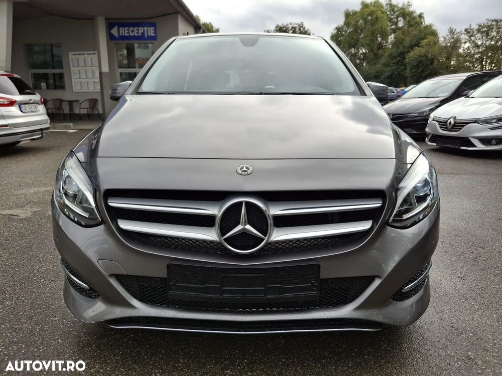 Mercedes-Benz B 180 7G-DCT Style - 2