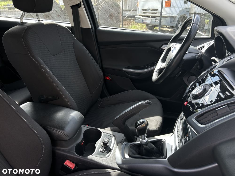 Ford Focus 1.6 EcoBoost Titanium - 16