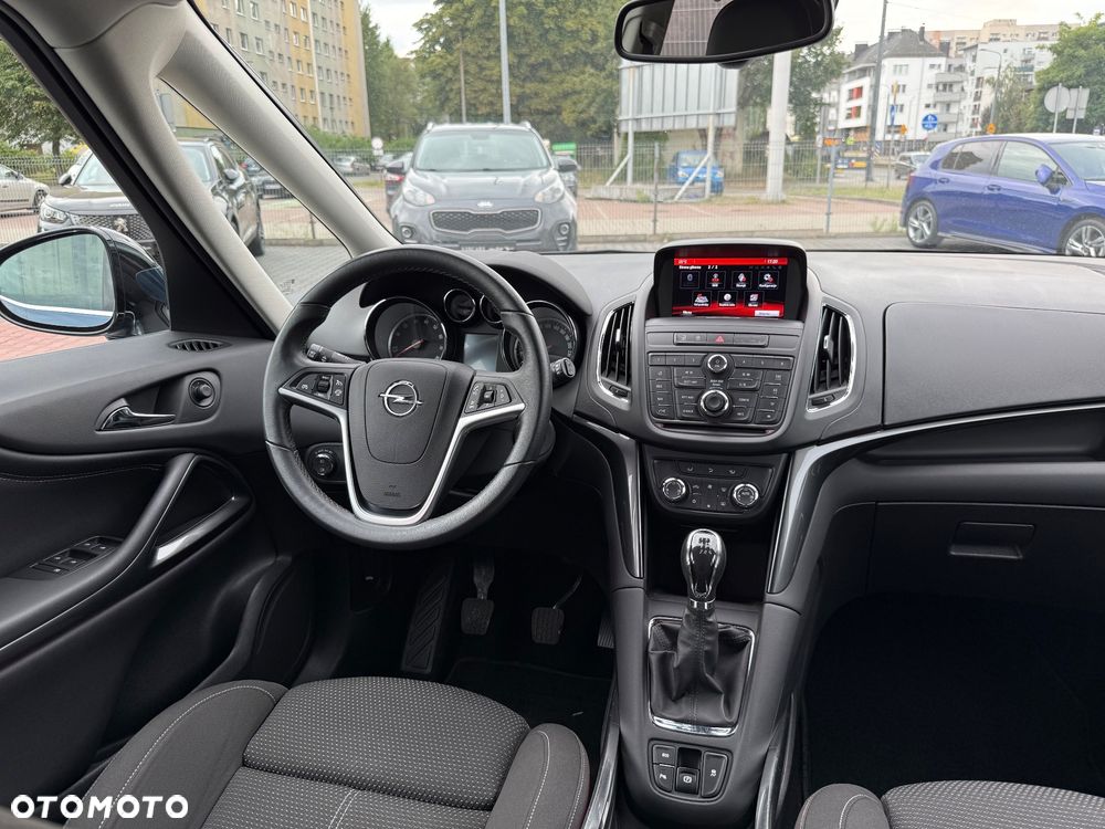 Opel Zafira 1.4 T Cosmo - 25