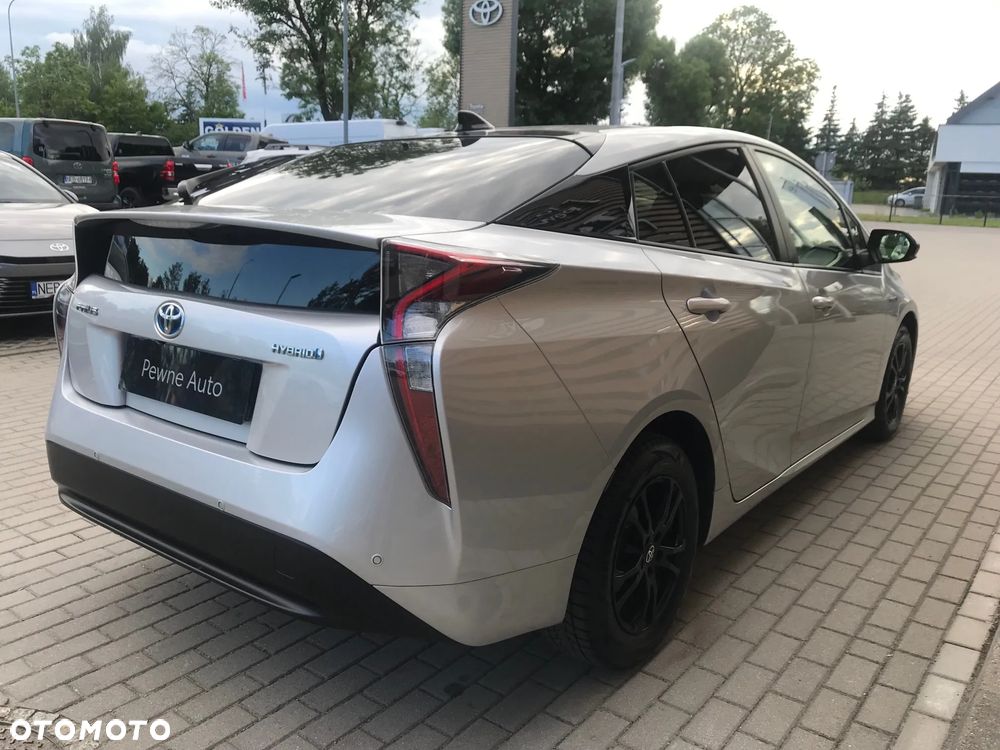 Toyota Prius 1.8 Hybrid Premium - 10
