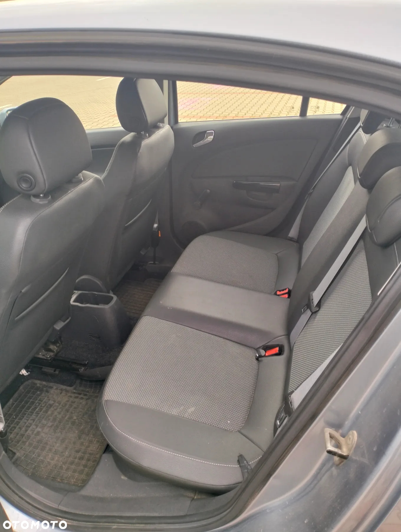 Opel Corsa 1.4 16V Cosmo - 5