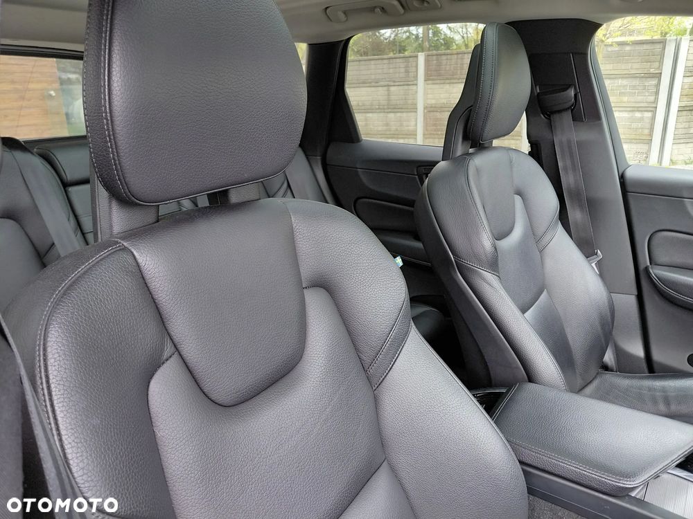 Volvo XC 60 D4 AWD Inscription - 12