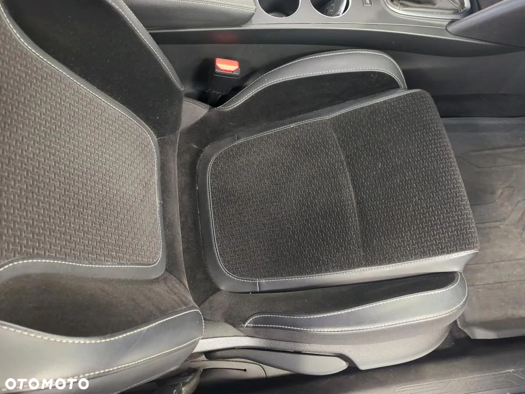 Renault Megane 1.5 Blue dCi Intens - 15