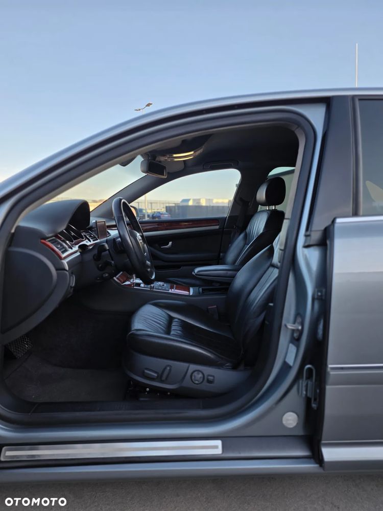 Audi A8 4.2 FSI Quattro - 22