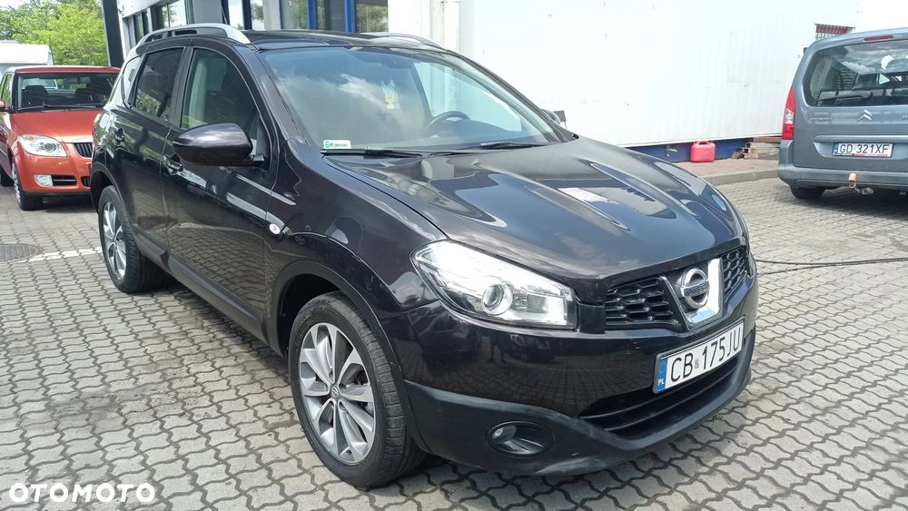 Nissan Qashqai 2.0 dCi DPF tekna - 30