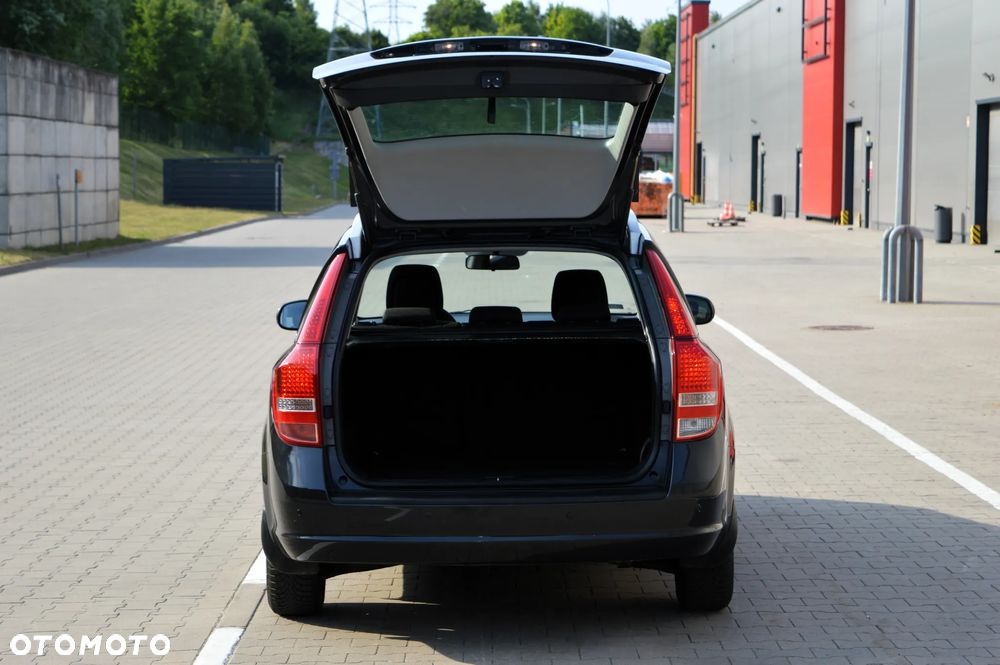 Kia Ceed 1.6 Comfort + - 30