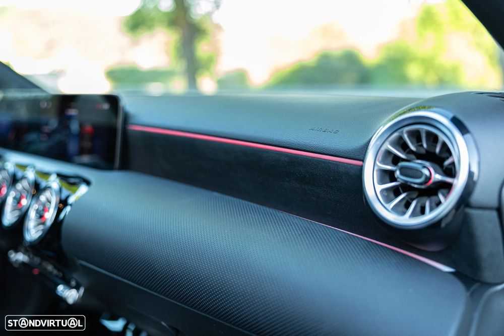 Mercedes-Benz A 200 Limousine 7G-DCT AMG Line - 36