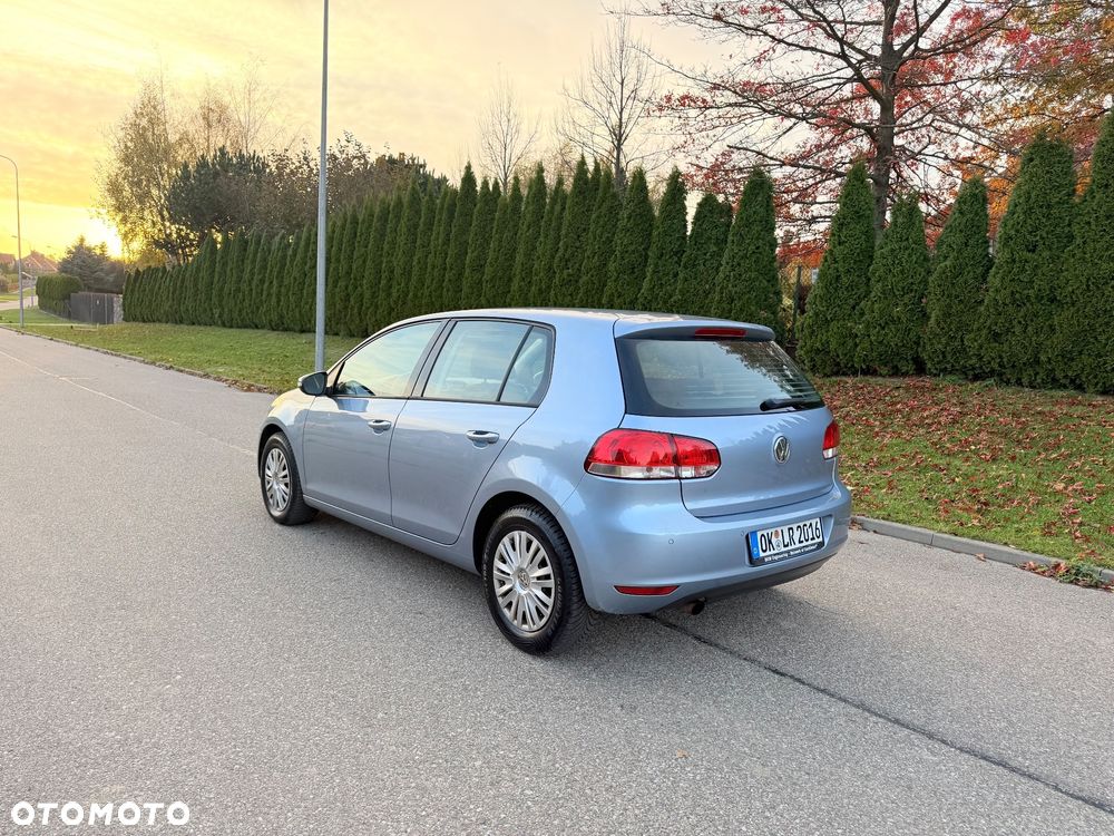 Volkswagen Golf - 20