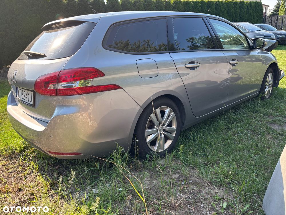 Peugeot 308 1.5 BlueHDi Allure S&S - 5