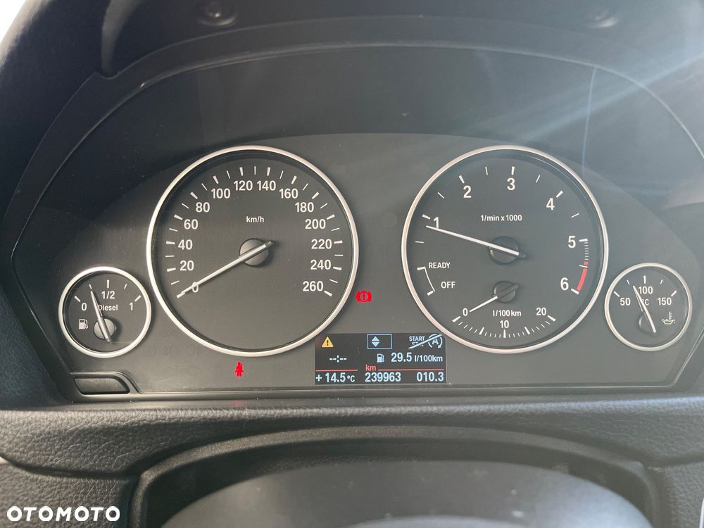 BMW Seria 3 318d Sport Line - 18