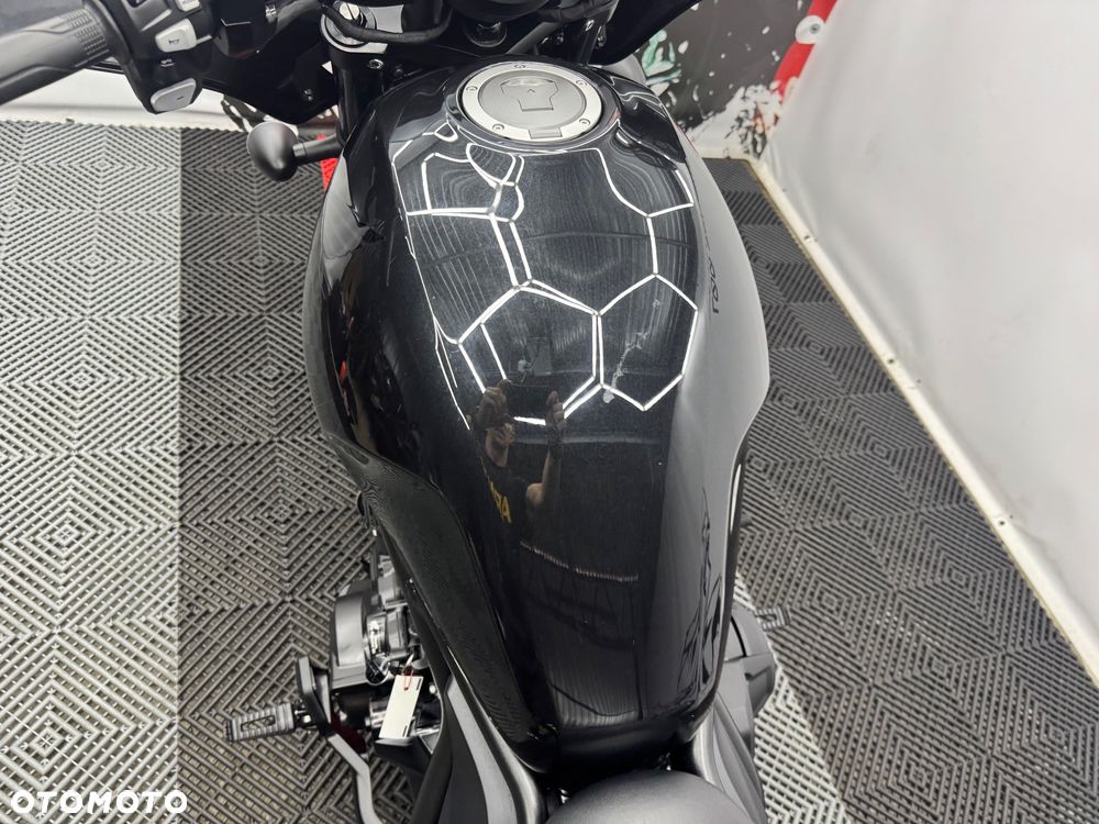 Honda CMX - 25