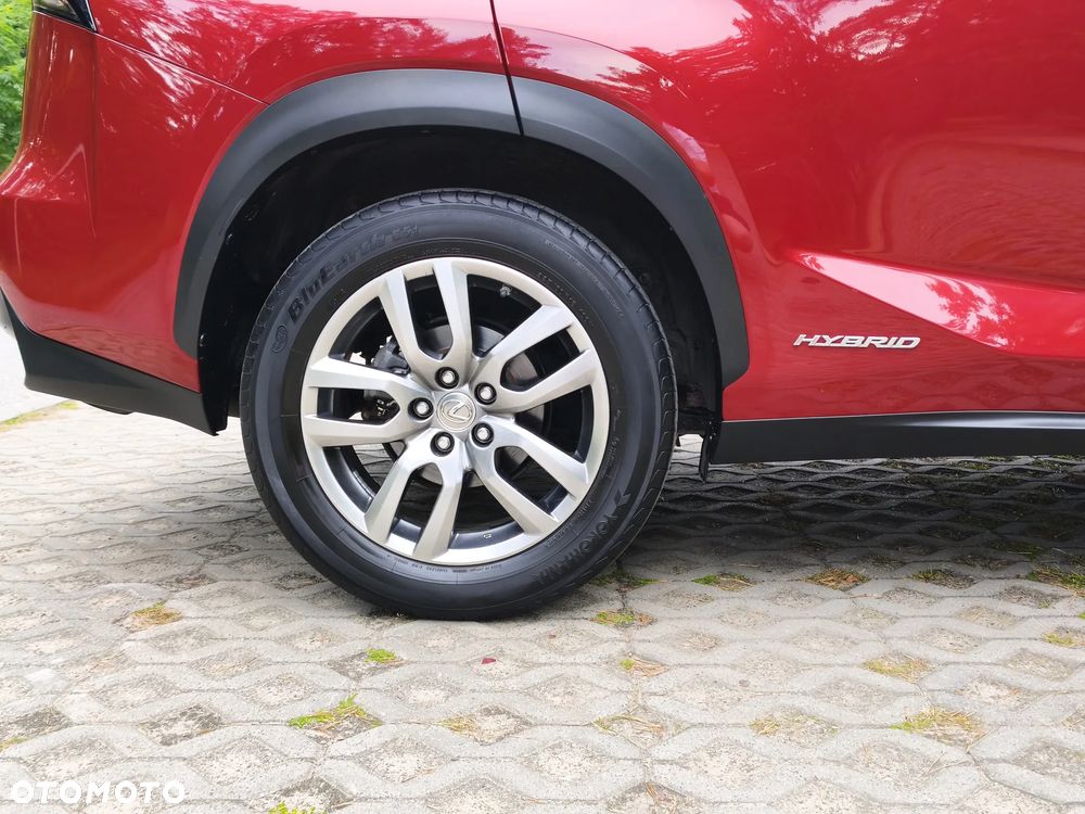 Lexus NX 300h Comfort AWD - 9
