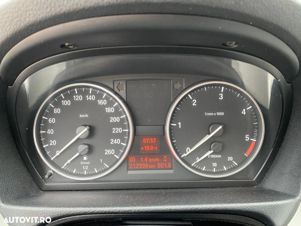 BMW Seria 3 320d EfficientDynamics Edition - 6