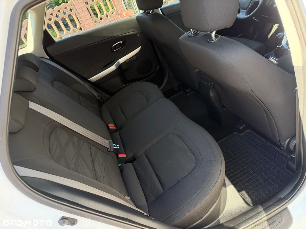 Kia Ceed 1.4 S - 31