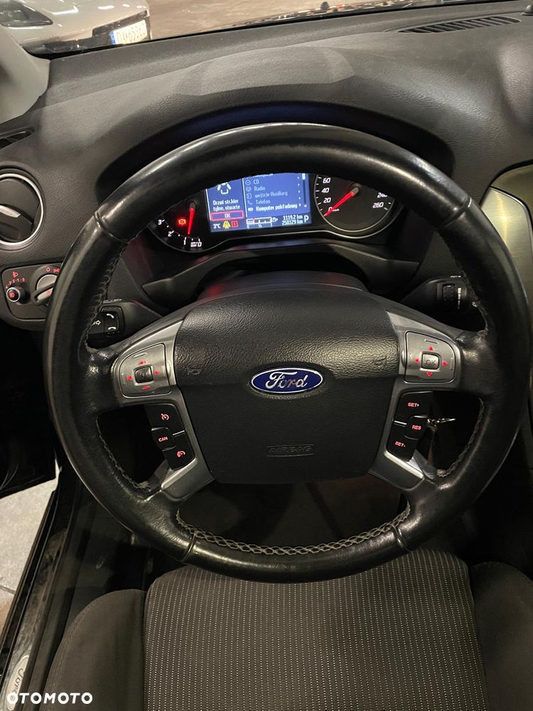 Ford Mondeo 2.0 T Titanium - 17