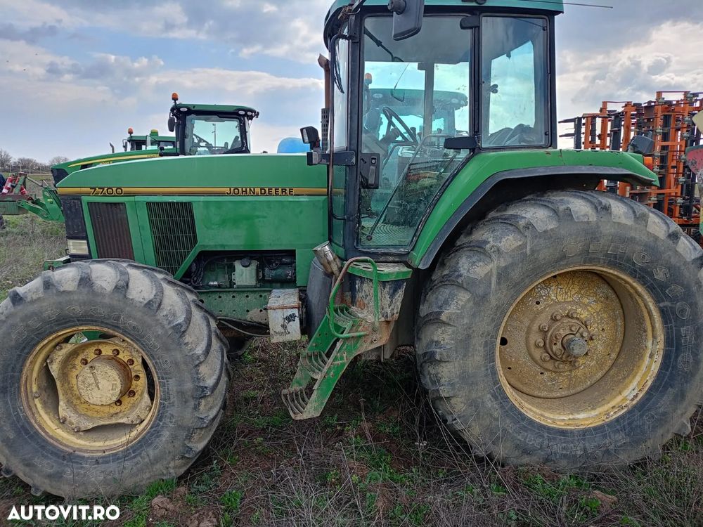 John Deere 7700 - 2