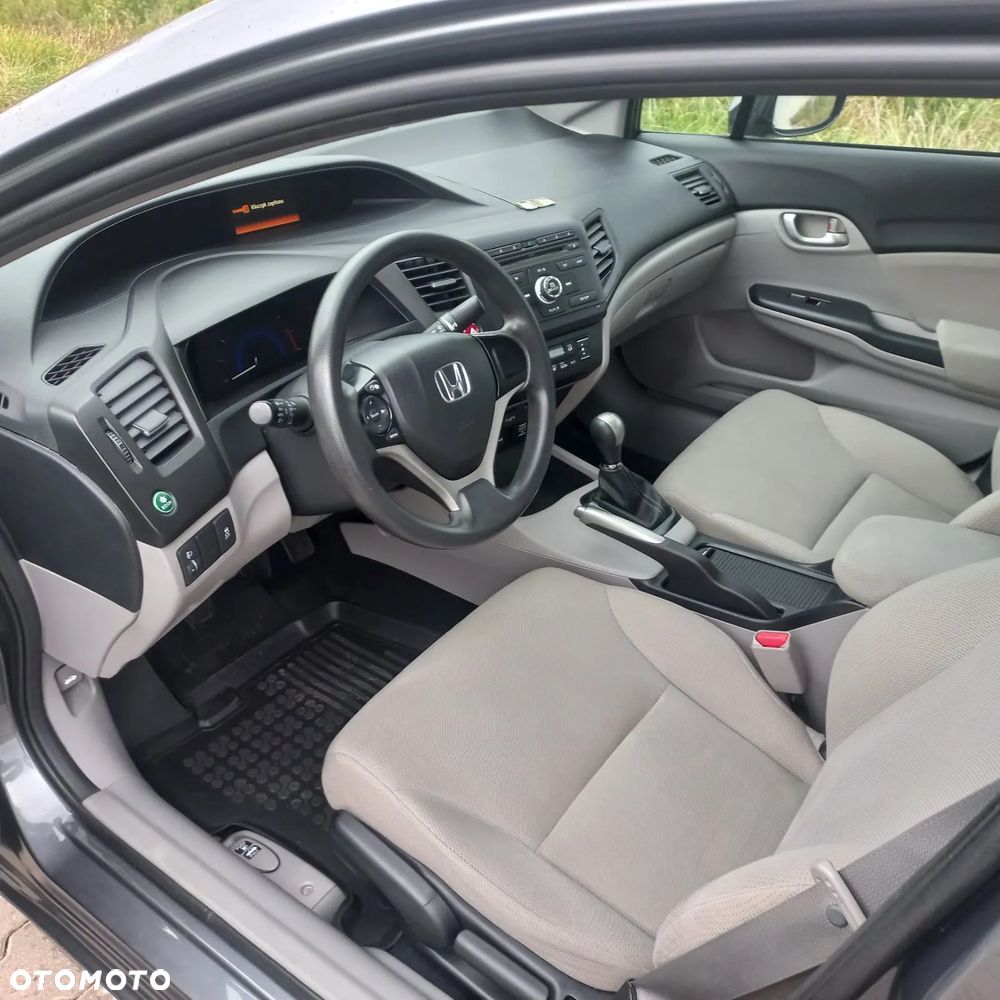 Honda Civic 1.8 i-VTEC Comfort - 5