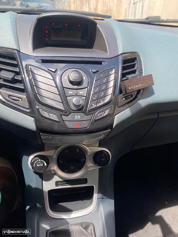 Ford Fiesta 1.6 TDCI Titanium - 4