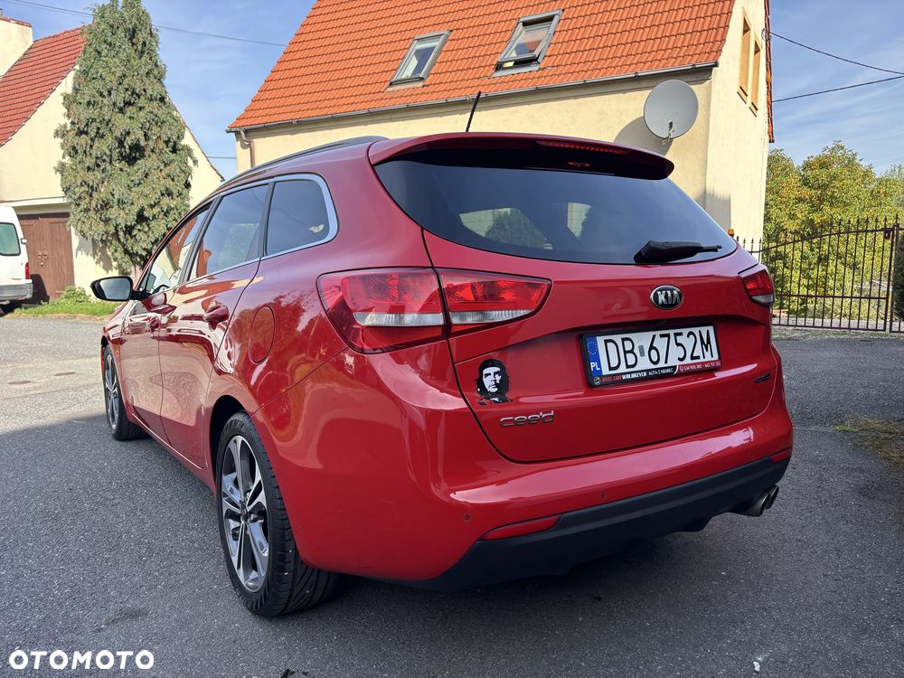 Kia Ceed - 9