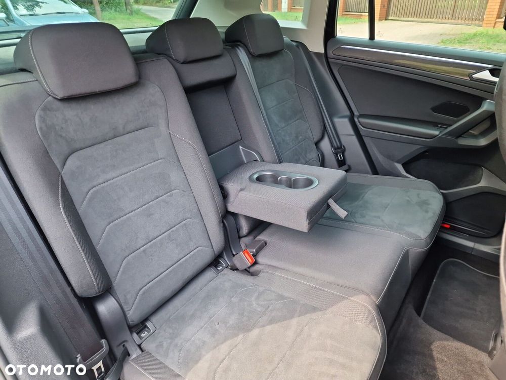 Volkswagen Tiguan 2.0 TDI Elegance DSG - 23