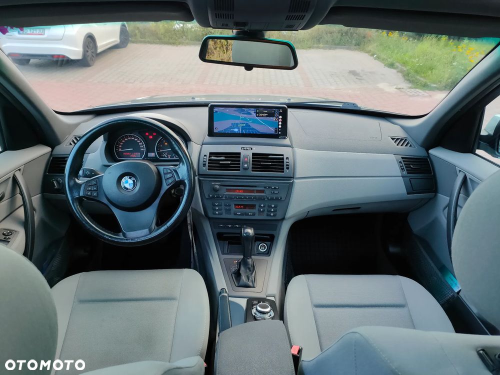 BMW X3 2.5i - 12