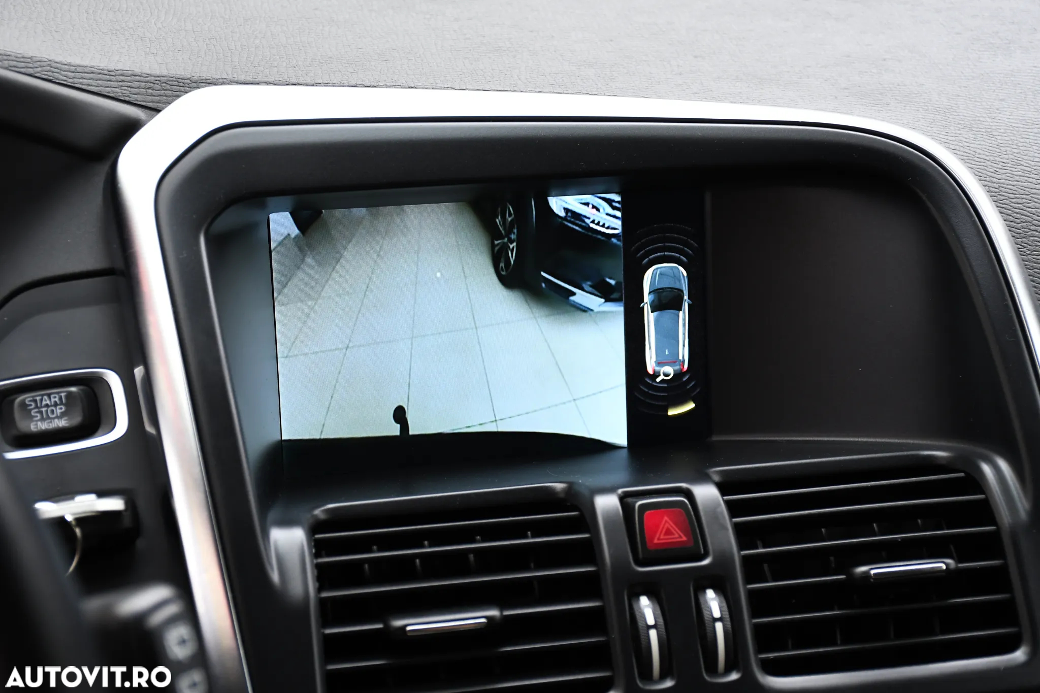 Volvo XC 60 D5 AWD Geartronic Summum - 14