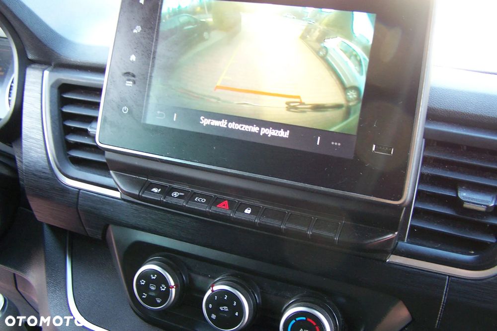 Renault Trafic 2.0 dCi Escapade - 11