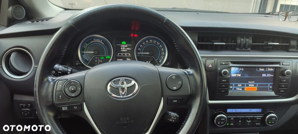 Toyota Auris - 10