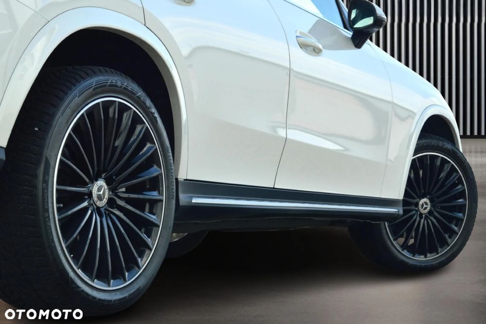 Mercedes-Benz GLC 220 d 4Matic 9G-TRONIC AMG Line Advanced - 12