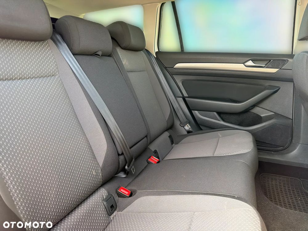 Volkswagen Passat 1.5 TSI EVO Essence - 14