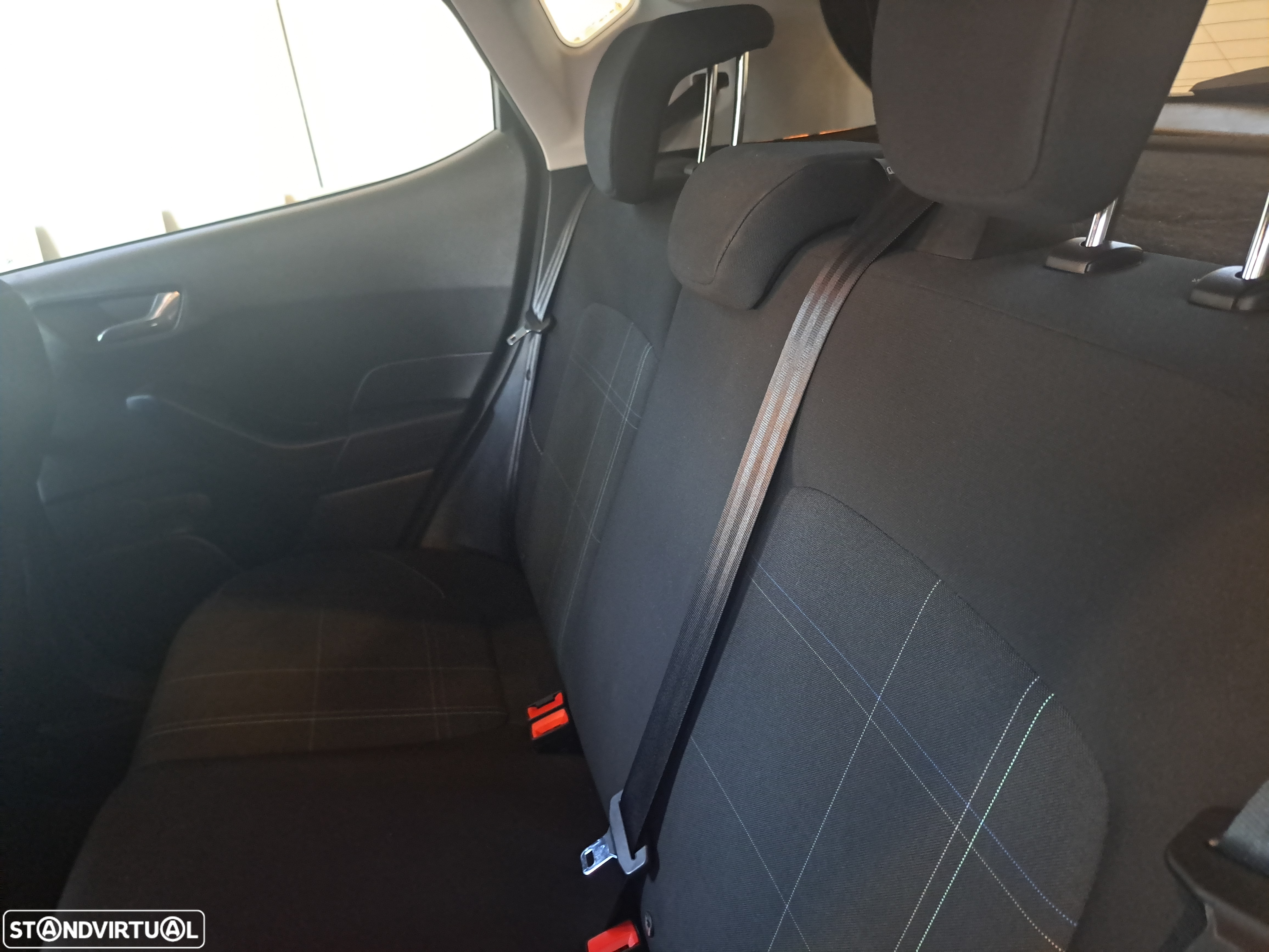 Ford Fiesta - 8