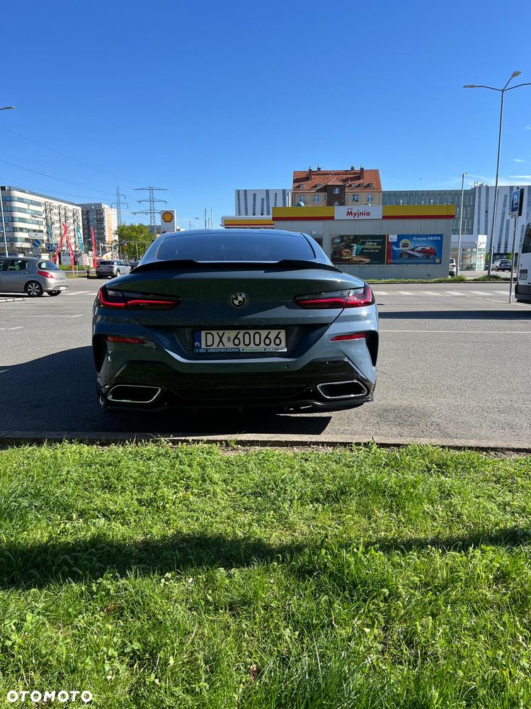 BMW Seria 8 - 22