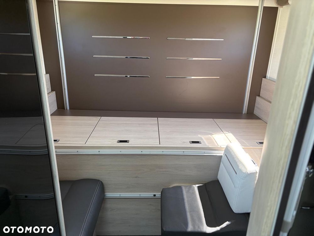 Ford Transit Challenger - 25