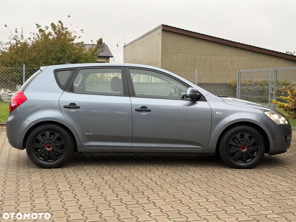 Kia Ceed 1.4 CVVT LX - 11