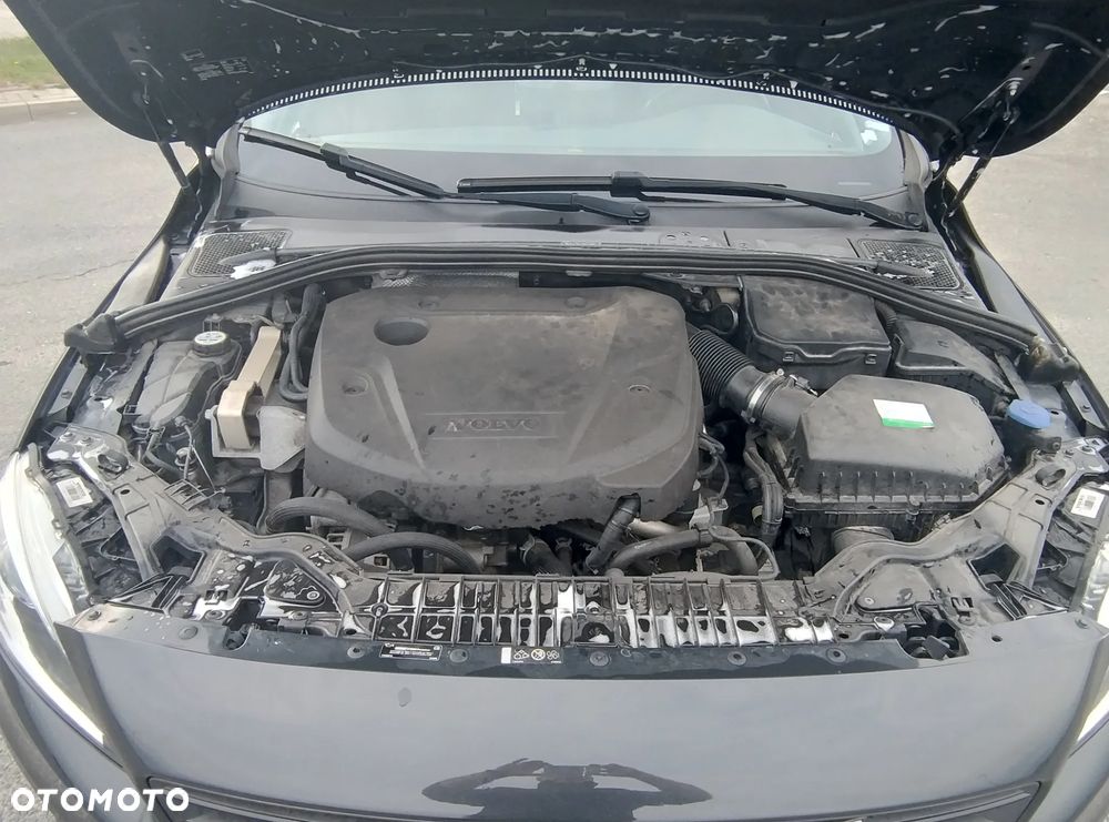 Volvo S60 D4 Geartronic Momentum - 22