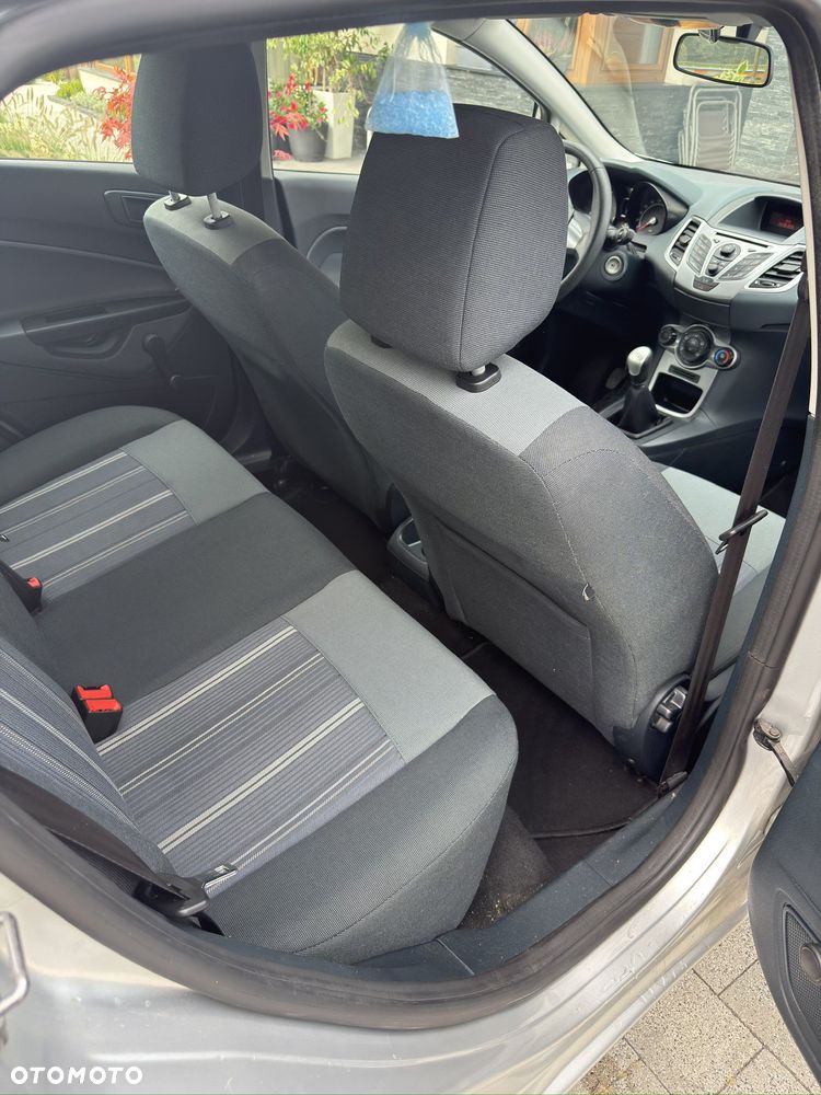 Ford Fiesta 1.25 Ghia - 13