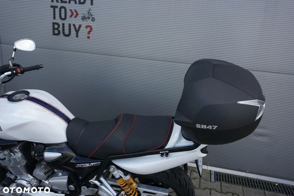 Yamaha XJR - 16