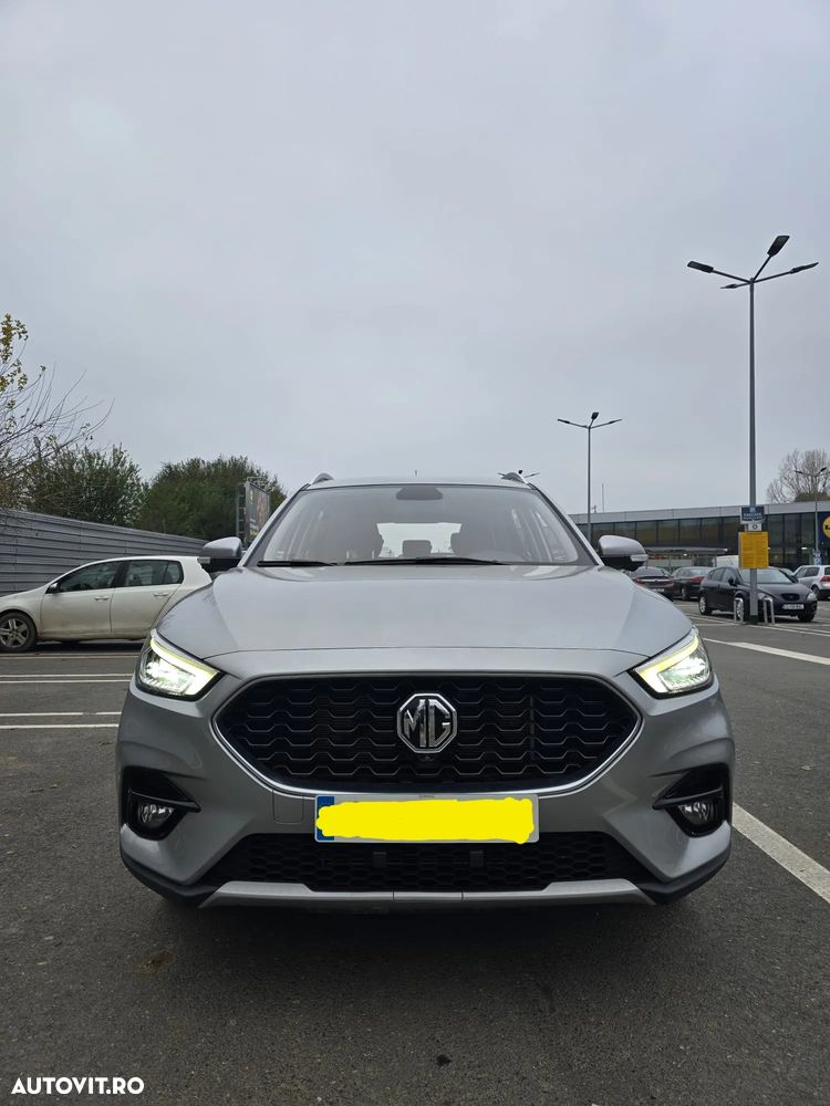 MG ZS - 6