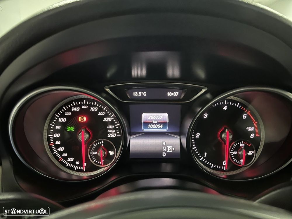 Mercedes-Benz CLA 200 d Shooting Brake Urban Aut. - 6