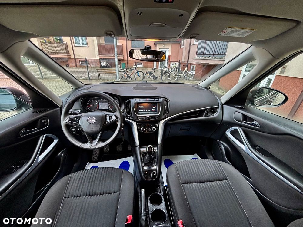 Opel Zafira - 21