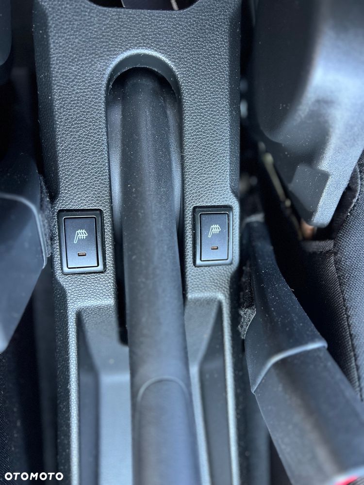 Suzuki Ignis - 26
