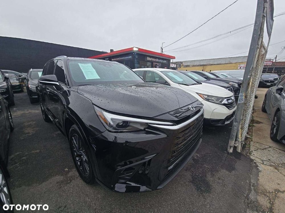Lexus TX - 5