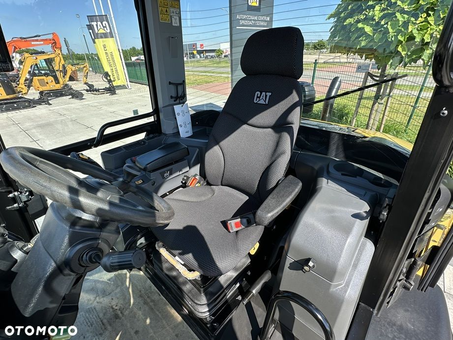 Caterpillar 906 ŁADOWARKA FABRYCZNIE NOWA ! JESTEŚMY AUTORYZOWANYM DEALEREM NOWYCH MASZYN MARKI CATERPILLAR ! - 32