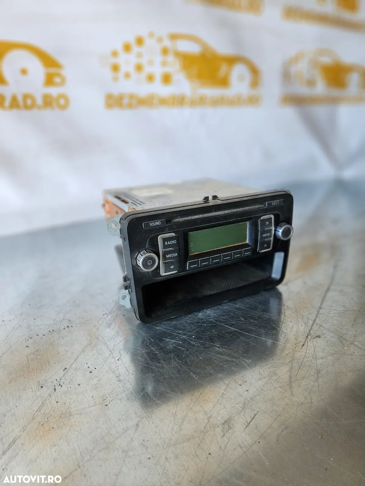 Radio Cd Vw Golf 5 Golf 6 Jetta Touran Caddy Etc. Cod 1KA - 2