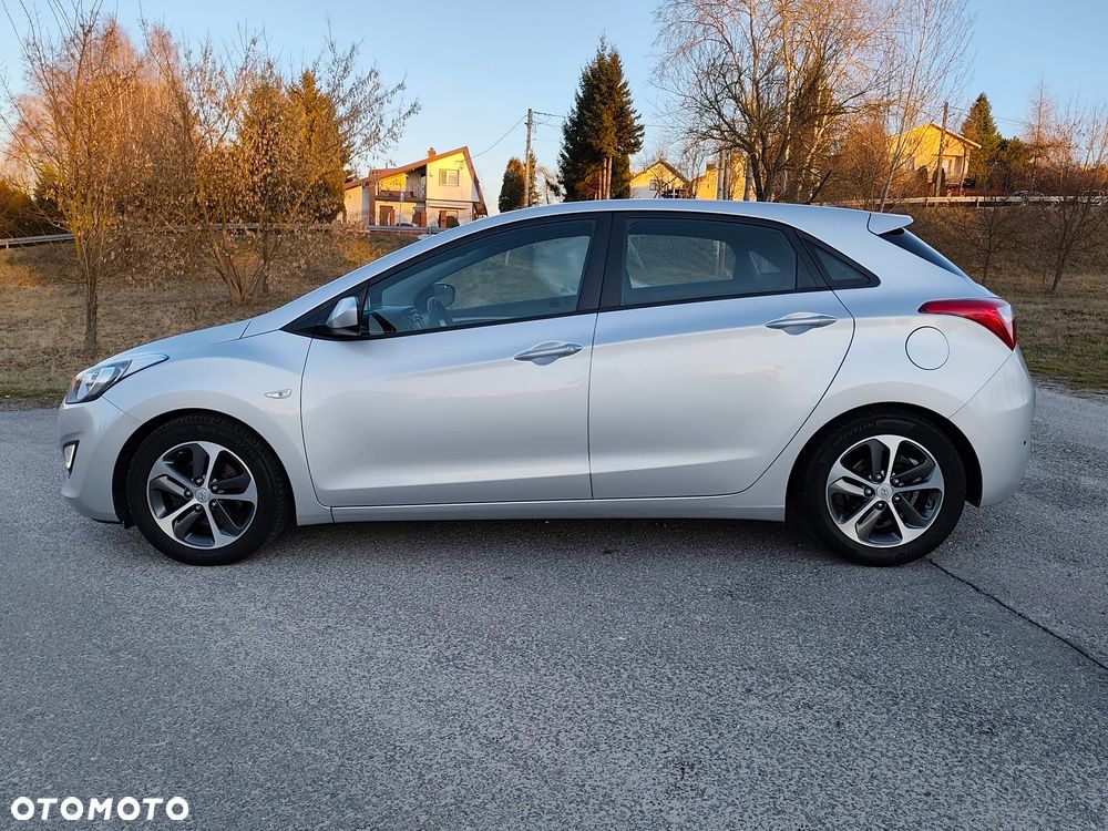 Hyundai i30 blue 1.4 YES Silver - 21