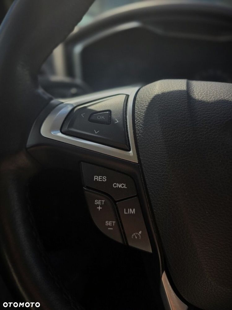 Ford Mondeo - 12