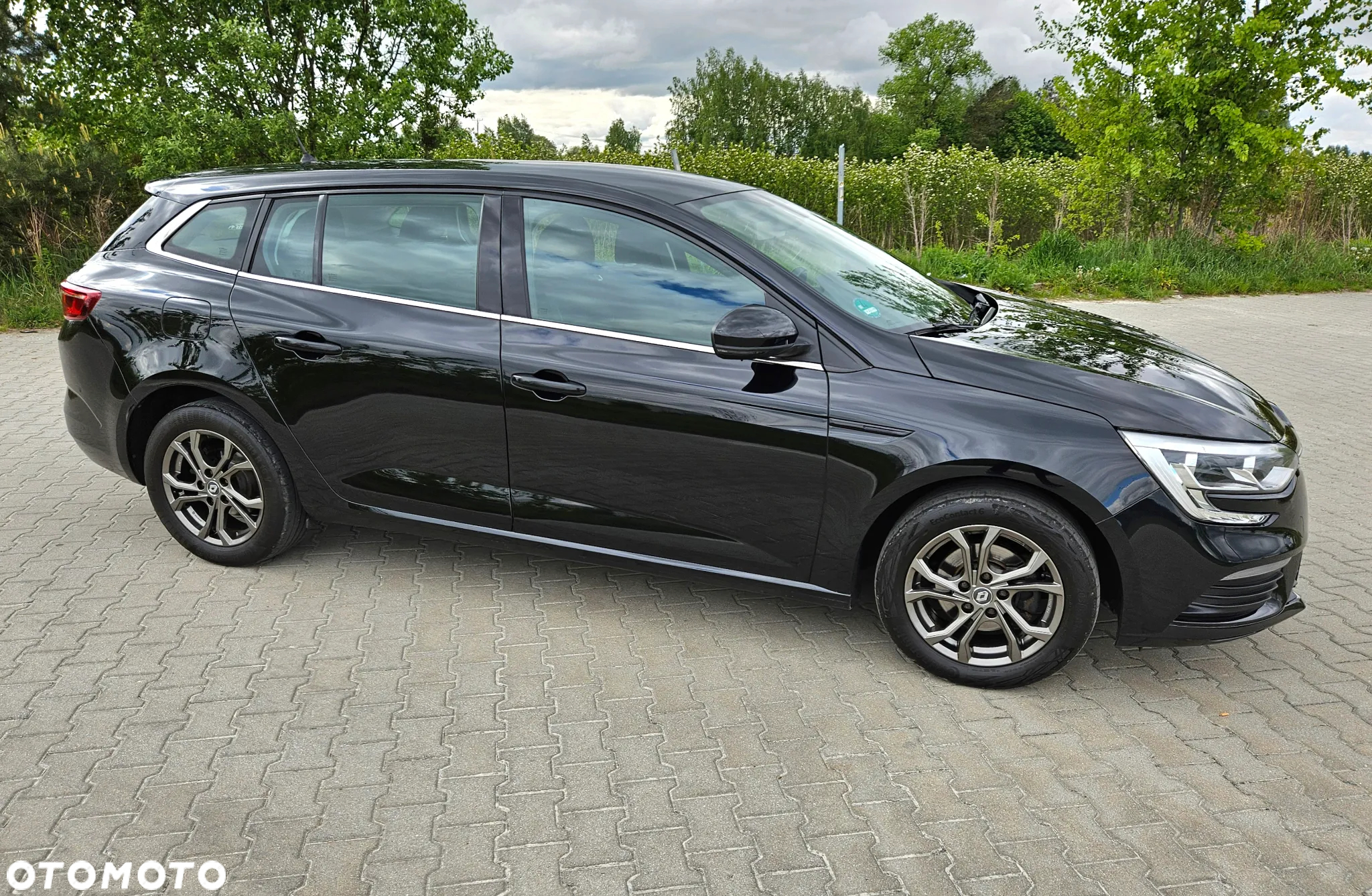 Renault Megane Grandtour ENERGY TCe 130 INTENS - 11