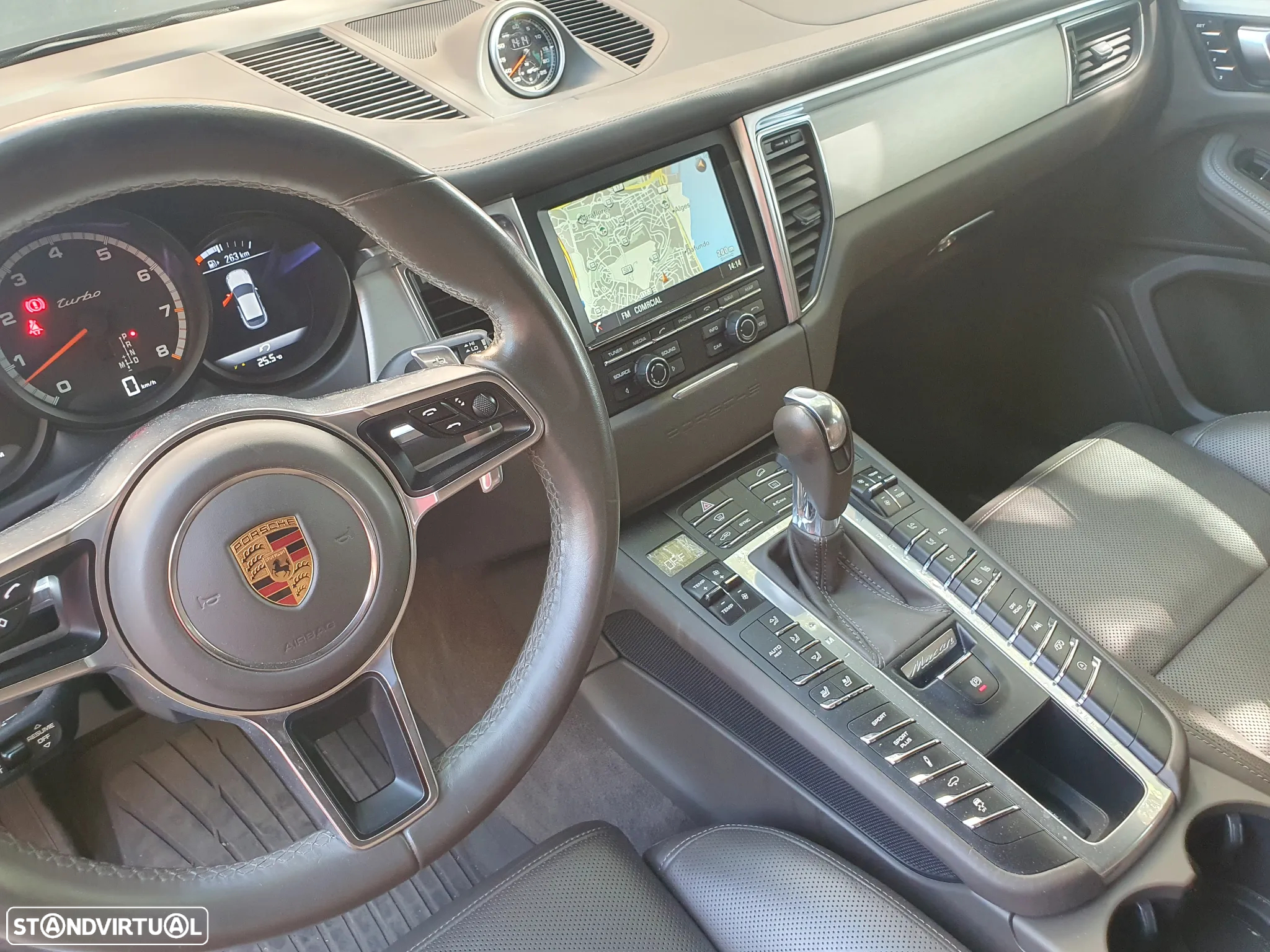 Porsche Macan Turbo PDK - 18