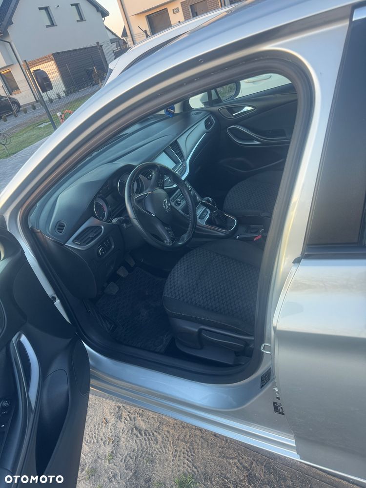 Opel Astra 1.4 T Enjoy - 17